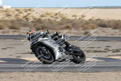 media/Nov-16-2025-Race Pace (Sun) [[8c5fa54630]]/Verified Riders/9-Turn 16 (150pm)/